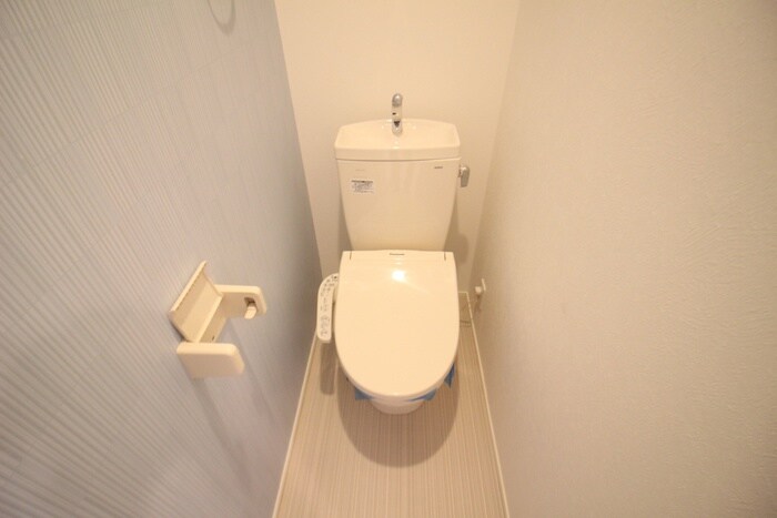 物件内観写真14　(トイレ)