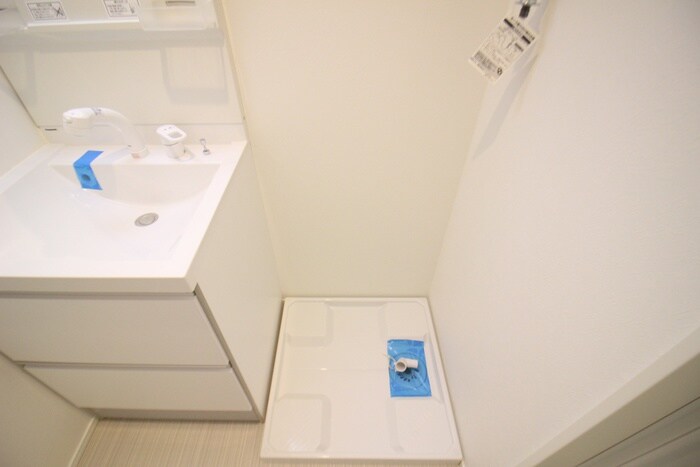 物件内観写真17　(洗濯機置場)