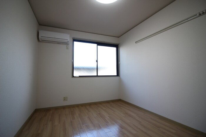 物件内観写真16　(居室)