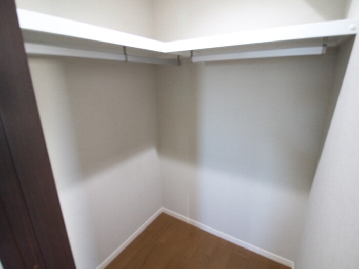 物件内観写真11　(収納)