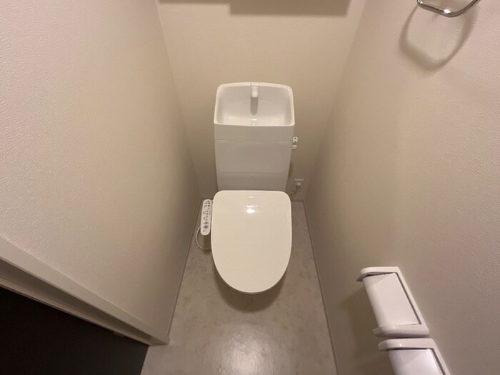 物件内観写真11　(トイレ)