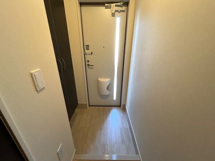 物件内観写真13　(玄関)