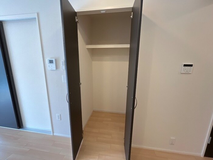 物件内観写真17　(収納)