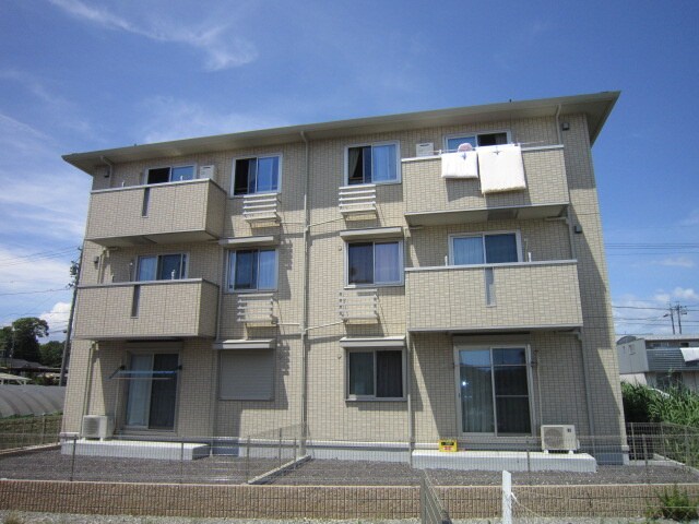 ロイヤルガ－デンルピナス館の物件外観写真