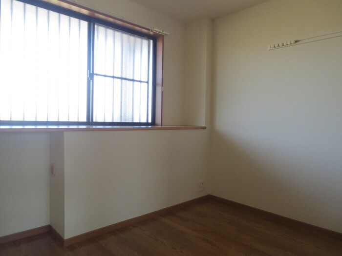 物件内観写真13　(居室)