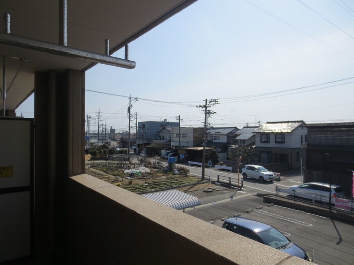 物件内観写真22　(室内からの展望)