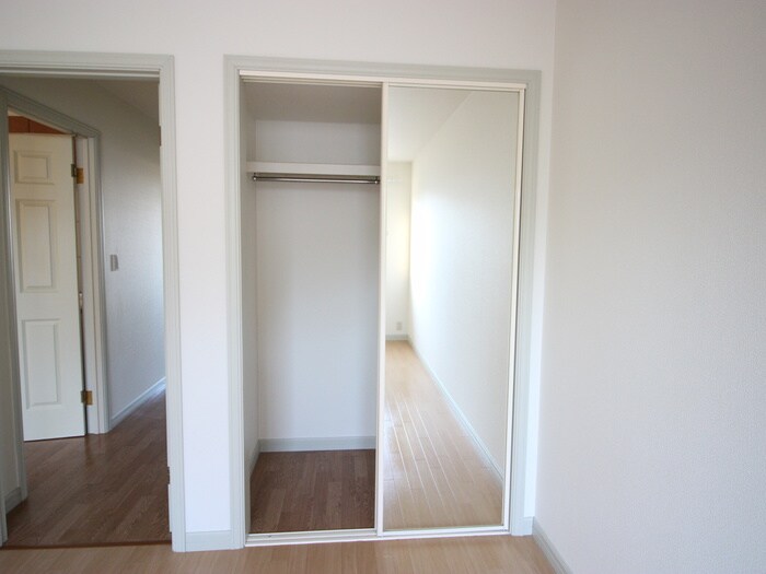 物件内観写真6　(収納)