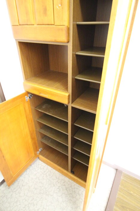 物件内観写真5　(靴箱)