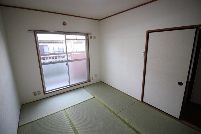 物件内観写真9　(居室)