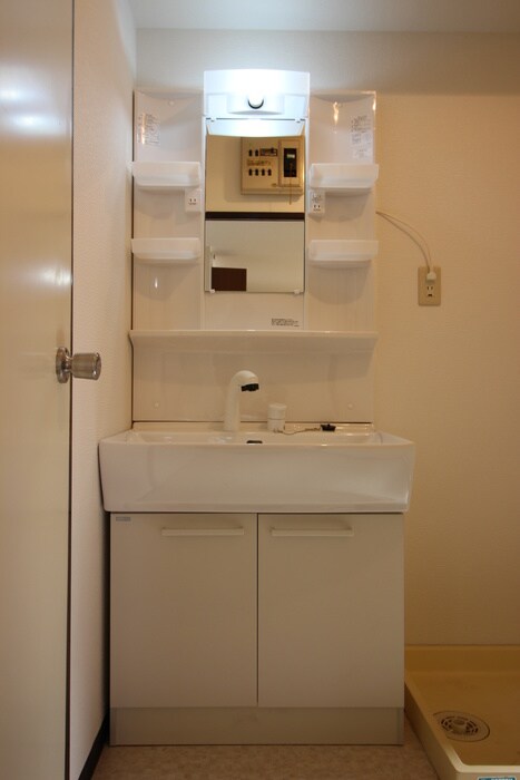 物件内観写真13　(洗面)