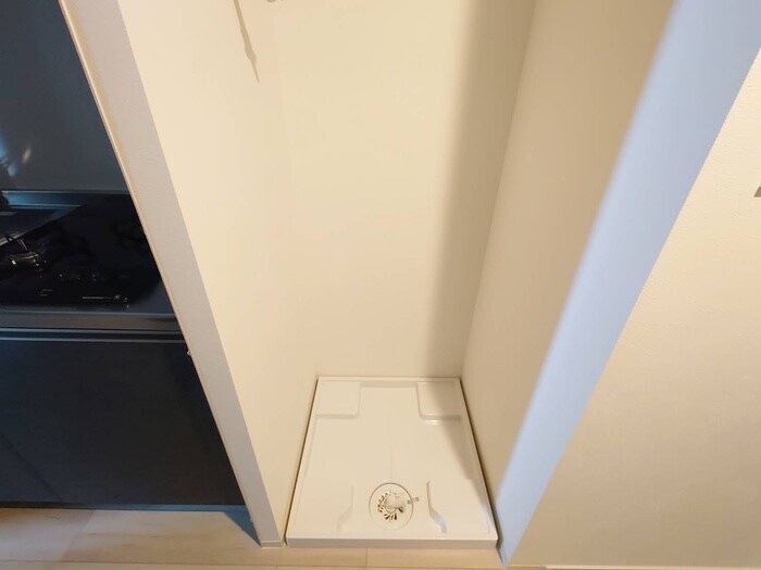 物件内観写真11　(洗濯機置場)