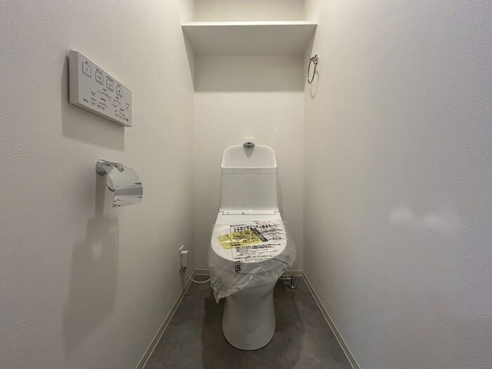 物件内観写真11　(トイレ)