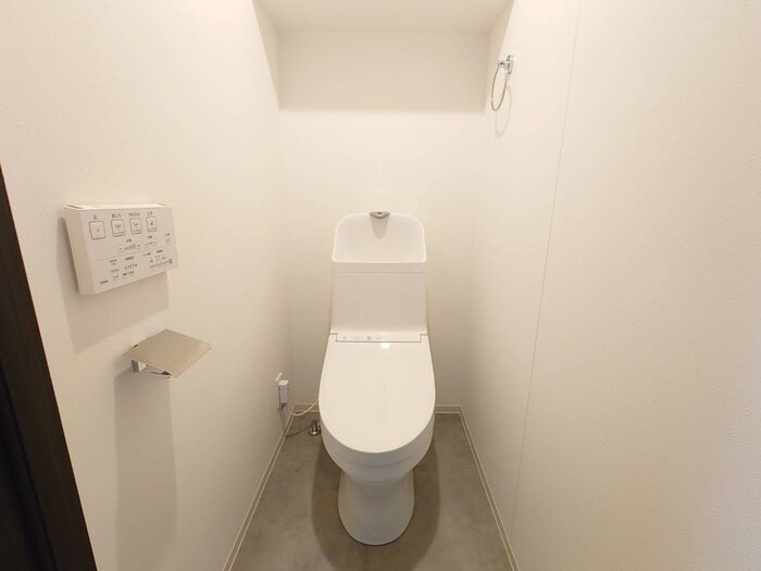 物件内観写真12　(トイレ)