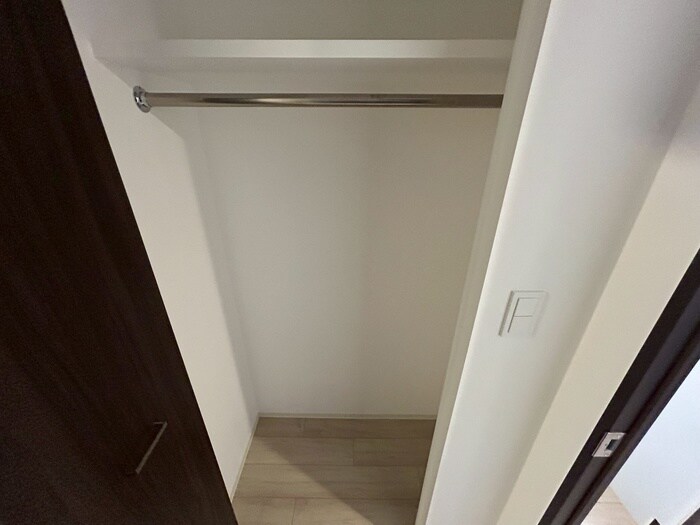 物件内観写真12　(収納)