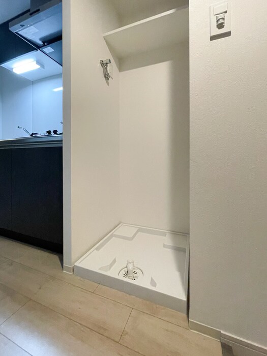 物件内観写真15　(洗濯機置場)