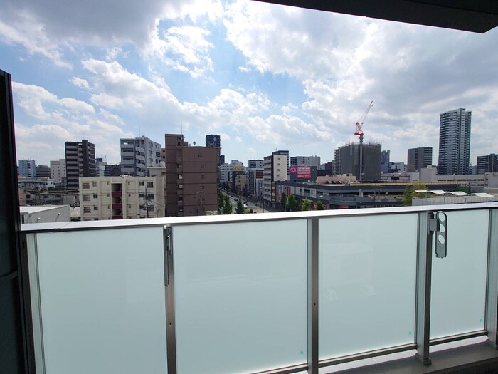 物件内観写真16　(室内からの展望)