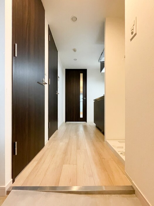 物件内観写真18　(玄関)