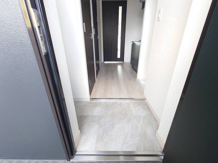 物件内観写真19　(玄関)