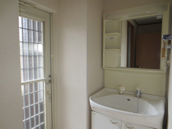 物件内観写真7　(洗面)