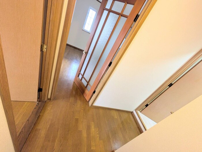 物件内観写真14　(廊下)