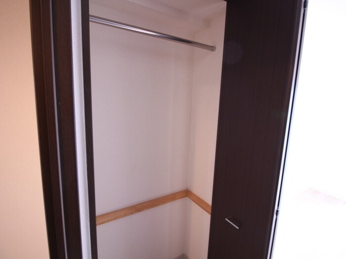 物件内観写真16　(収納)