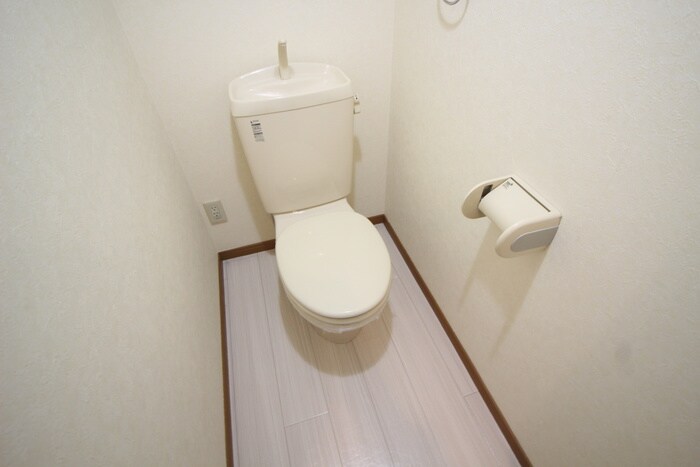 物件内観写真11　(トイレ)