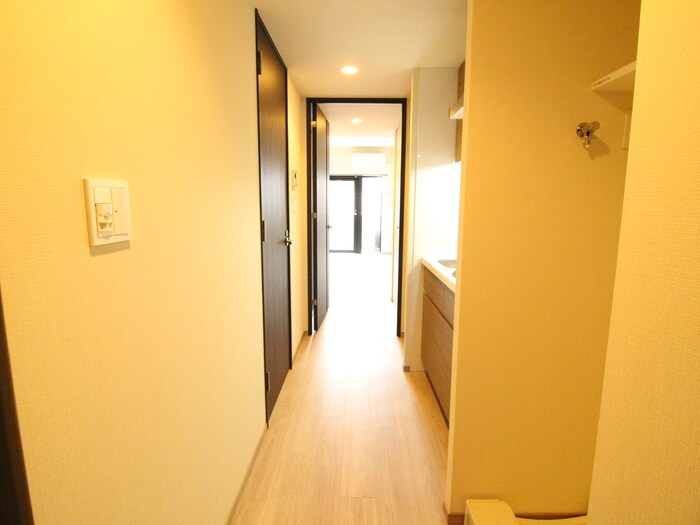 物件内観写真19　(廊下)