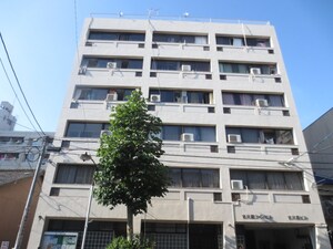 吉川屋ビル外観写真