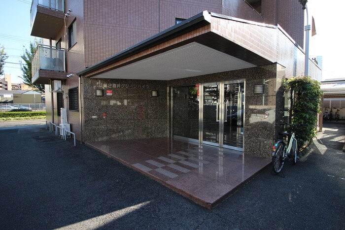 物件外観写真4　(エントランス部分)