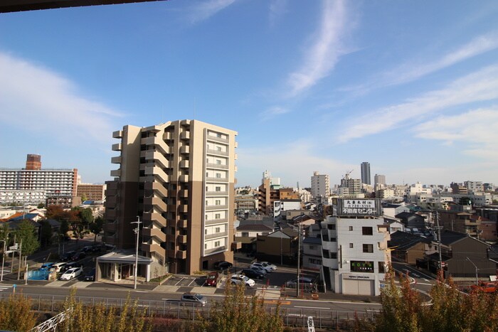 物件内観写真22　(室内からの展望)