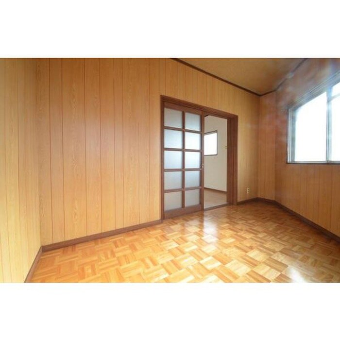 物件内観写真10　(居室)