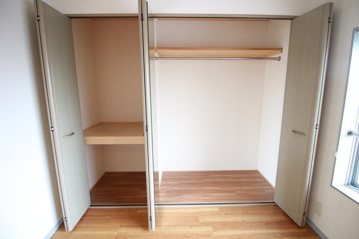 物件内観写真6　(収納)