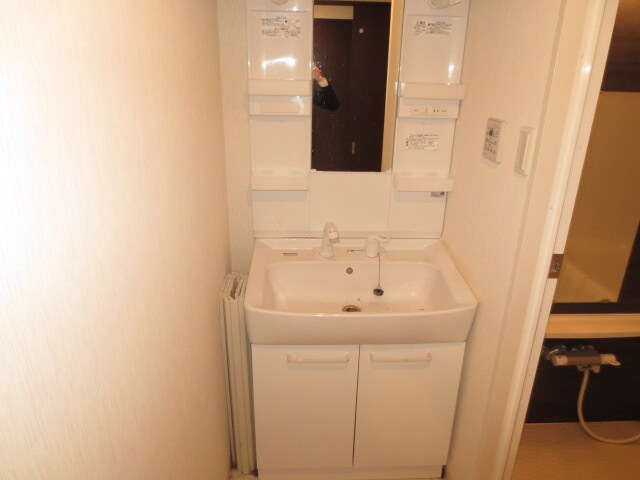 物件内観写真14　(洗面)