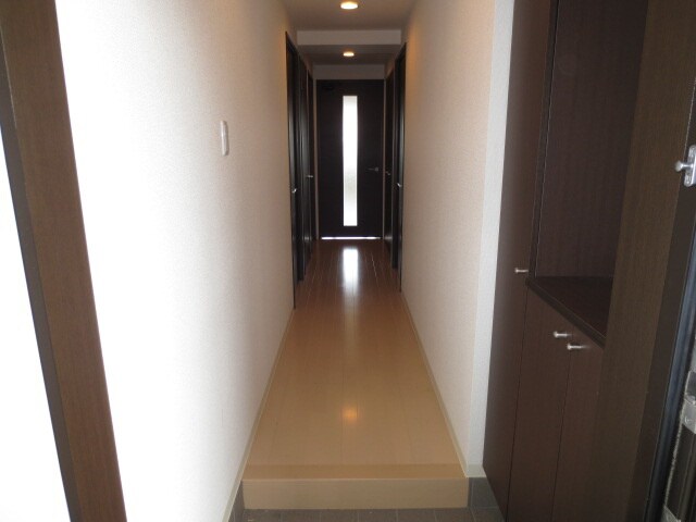 物件内観写真15　(廊下)