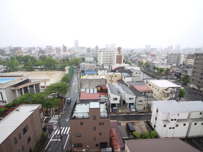 物件内観写真16　(室内からの展望)