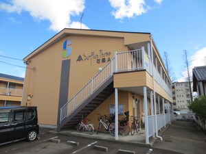 サープラスｔｈｒｅｅ石黒外観写真
