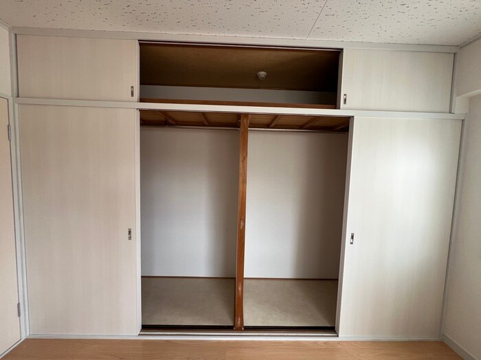 物件内観写真18　(収納)