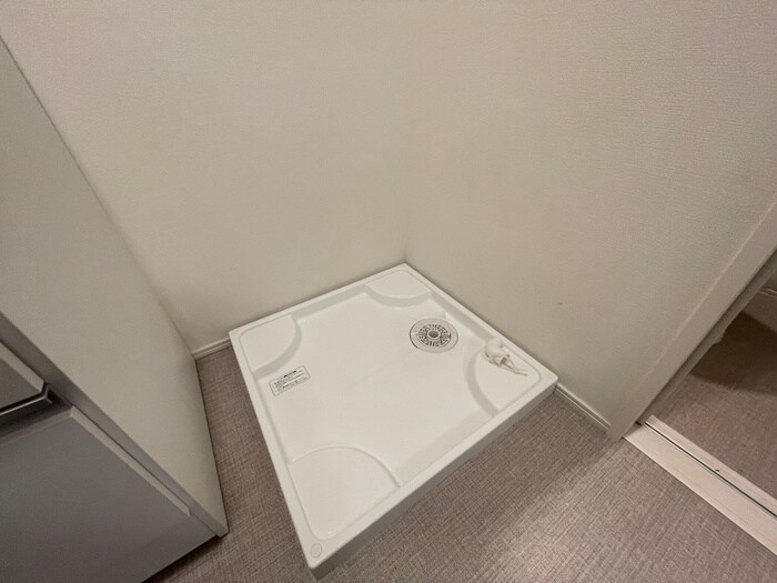 物件内観写真12　(洗濯機置場)