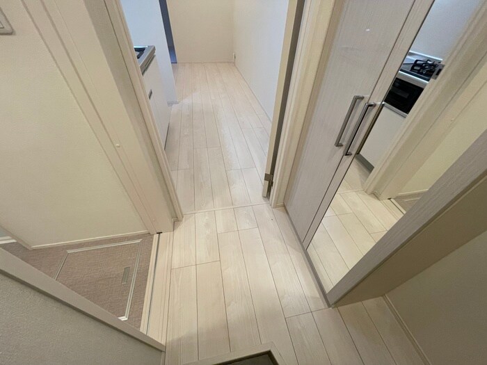 物件内観写真17　(廊下)