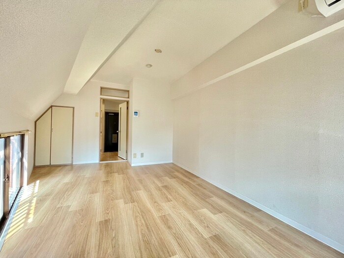 物件内観写真8　(居室)