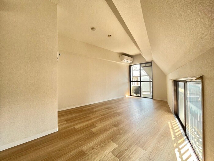 物件内観写真9　(居室)