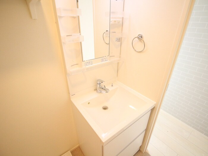 物件内観写真11　(洗面)