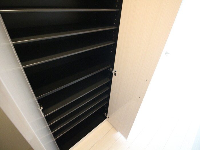 物件内観写真17　(靴箱)