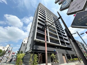 ﾌﾟﾚｻﾝｽﾛｼﾞｪ栄ﾊﾟｰｸｻｳｽ(302)外観写真