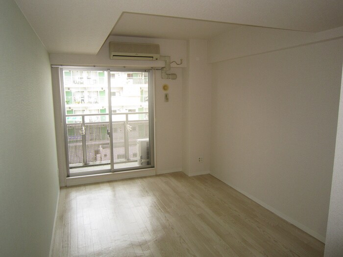 物件内観写真5　(居室)