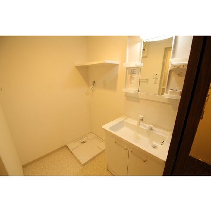 物件内観写真13　(洗面)