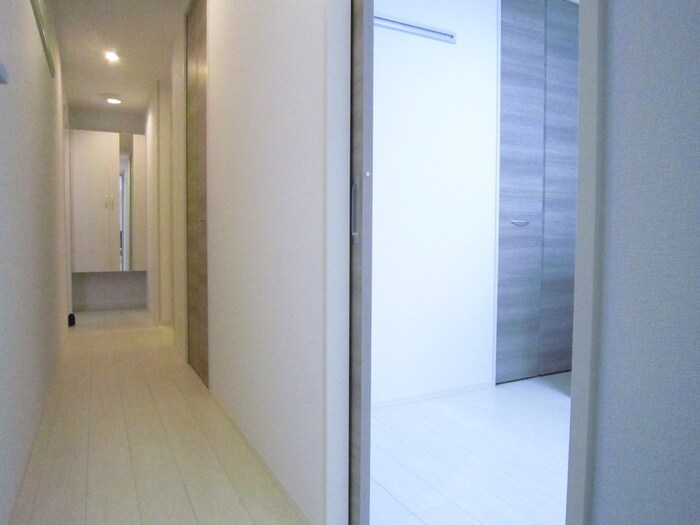物件内観写真19　(廊下)