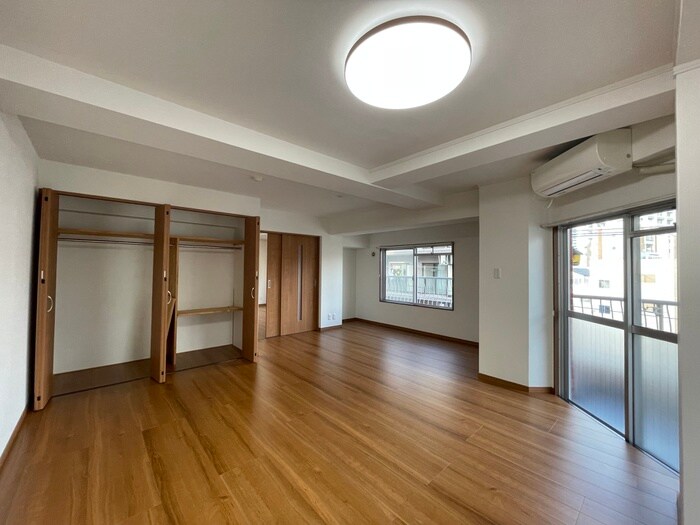 物件内観写真8　(居室)