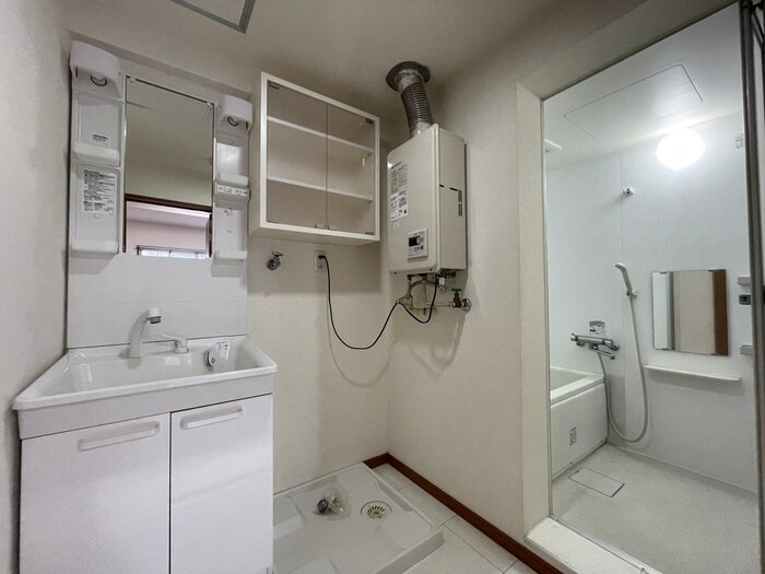 物件内観写真12　(洗面)