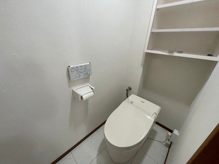 物件内観写真14　(トイレ)